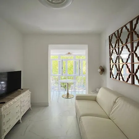 El Jardin De Maria Luisa Apartament Burgo