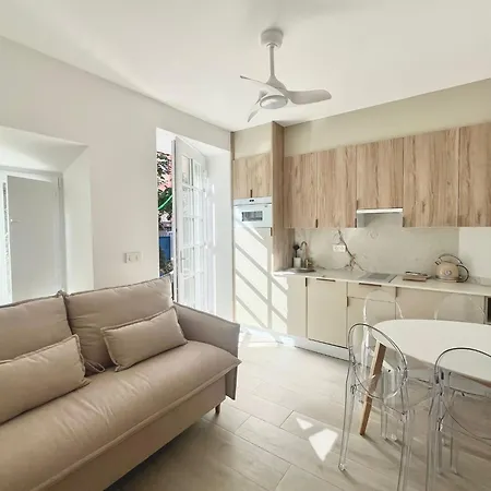 El Jardin De Maria Luisa Burgo